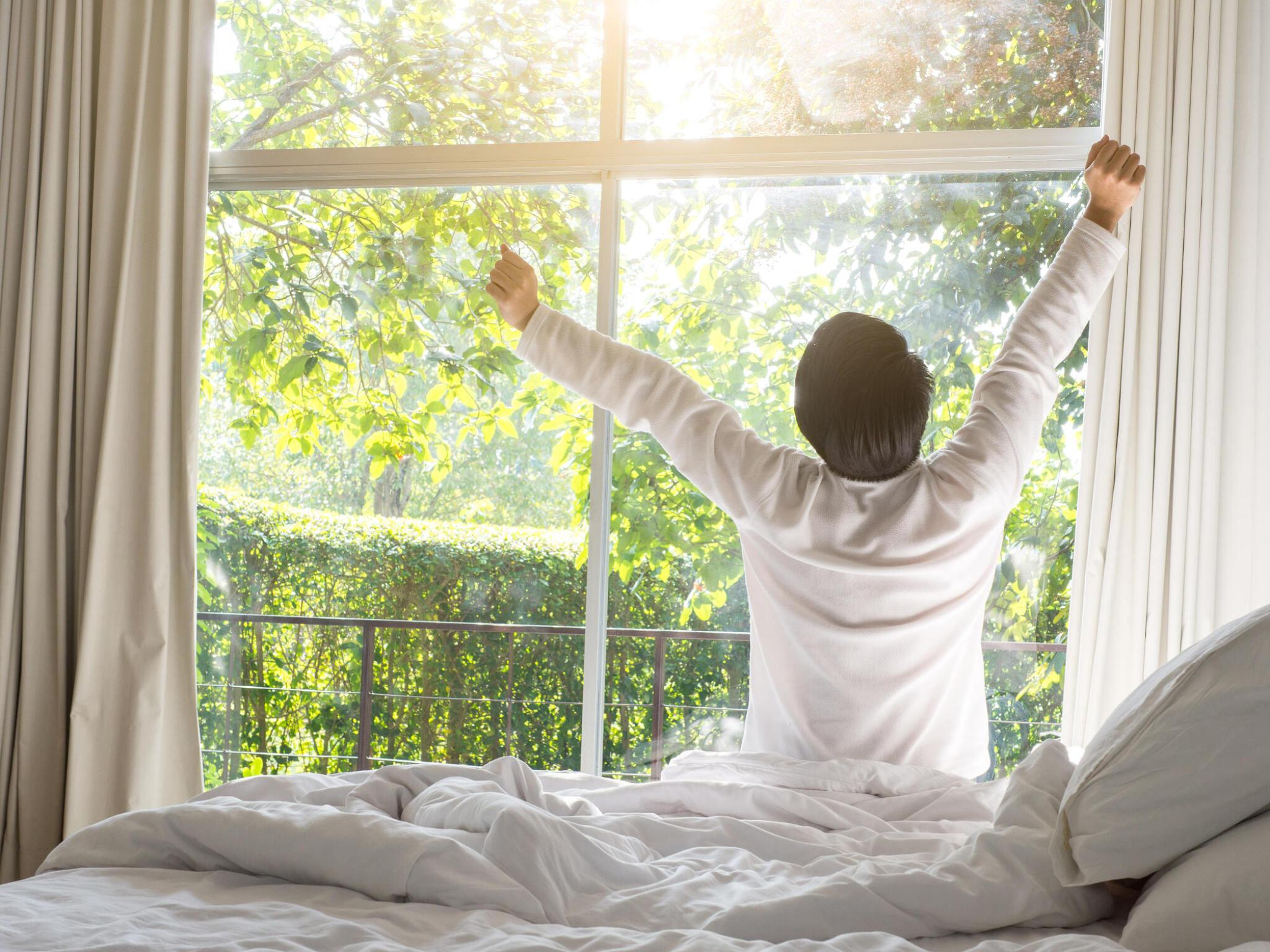 steptodown.com185587 Lifestyle Factors and Sleep Improvement
